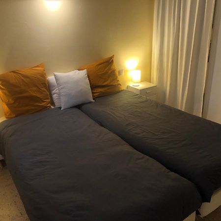 Chambre Pratique Avec Wc Et Vasque Attenant Du Rucher Naturaile มงตาญัค ภายนอก รูปภาพ